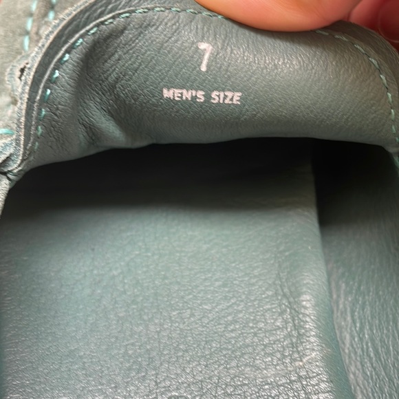 Authentic Tod’s Gommini suede driving shoes - Picture 5 of 6